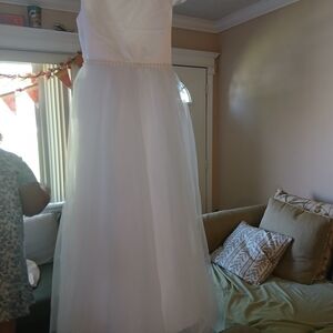 Elegant White Tulle Dress